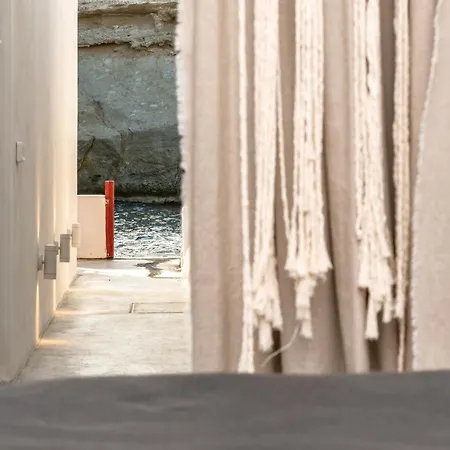 Aqua House * Pachaina