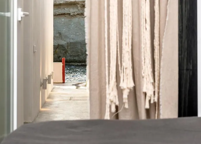 Aqua House * Pachaina